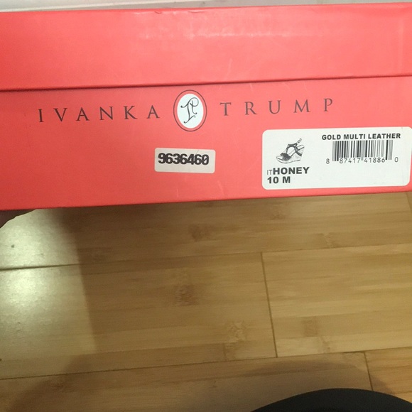Ivanka Trump Wedges - Picture 2 of 2